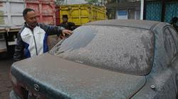 Abu Vulkanik Gunung Semeru Selimuti Sejumlah Wilayah di Lumajang