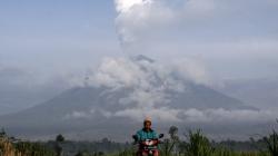 Begini Aktivitas Gunung Semeru Pagi Ini