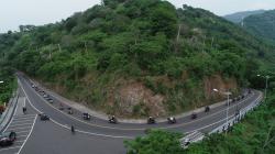 Rombongan Mister Aladin Road Trip Protocol CHSE Menyusuri Pantai Malaka Lombok