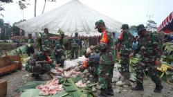 TNI di Mimika Undang Warga Suku Papua Ikuti Acara Bakar Batu