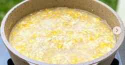 Menu Sehat Masa Pandemi, Enak Bikin Sup Jagung Kepiting Campur Ayam Kampung