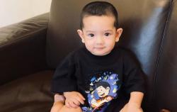 Potret Menggemaskan Putra Arya Saloka Pakai Baju Kebesaran, Netizen: Ayahnya Kalah Ganteng