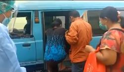 Sembuh dari Covid-19, Nenek 74 Tahun di Bali Pulang Naik Angkot