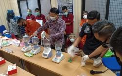 Polda Sumsel Musnahkan 3 Kg Sabu dan 895 Butir Ekstasi dengan Cara Diblender<