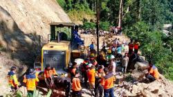 Longsor di Areal Proyek PLTA Batangtoru, Operator Ekskavator Hilang