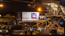 1,2 Juta Dosis Vaksin Covid-19 Sinovac dari China Tiba di Indonesia<