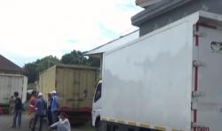 Video KPU Badung Bali Kerahkan Puluhan Truk Distribusikan Logistik Pilkada