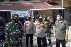 Gunakan Heli, Kapolda Sulut Cek Kesiapan Kepulauan Sangihe Gelar Pilkada Serentak 2020