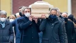 Rossi Meninggal Dunia, Ribuan Pelayat Berkumpul di Vicenza Italia