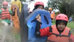 Video Memacu Adrenalin River Boarding di Batu Limo Padang