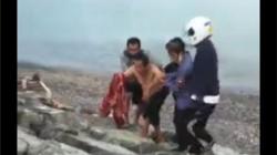 Viral Tangan Pria Ini Nyaris Putus Digigit Buaya saat Mandi di Pantai Talise Palu