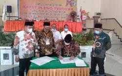 Pleno KPU OKU, Paslon Petahana Unggul Telak dari Kolom Kosong <