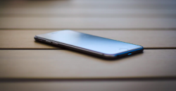 Prediksi Tren Smartphone 2021, Kamera Selfie di Bawah Layar Mulai Diperkenalkan
