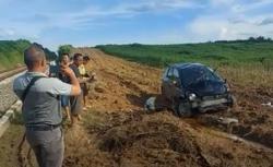 Mobil Honda Jazz Ditabrak Kereta Api di Tebingtinggi, 6 Orang Sekeluarga Luka-Luka