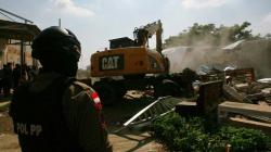 Tempat Karaoke Ilegal Berdiri di Kawasan Masjid Agung Jawa Tengah Dibongkar Paksa<