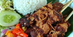Lezatnya Sate Sapi Kecap Pedas, Pakai Sambal Kacang Makin Nikmat