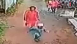 Rekaman CCTV Bocah 4 Tahun Ditampar karena Main Tanaman Bunga Tetangga di Palembang