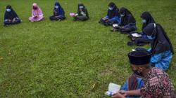 Contoh Idgham Bilaghunnah dan Hukum Bacaannya dalam Alquran