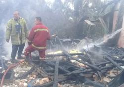 Hanya 5 Menit, Gedung SD di Kota Jambi Ludes Terbakar hingga Ambruk