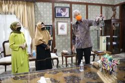 Saat Ganjar Bernostalgia dengan Nasida Ria, Ngevlog dan Nyanyi Bersama