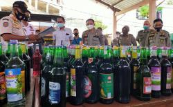 Jelang Libur Akhir Tahun, Pemkot Bogor Sita Ratusan Botol Miras Ilegal