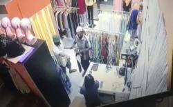 Rekaman CCTV Aksi Perampokan Sadis di Batam, 2 Pelaku Ditembak Polisi