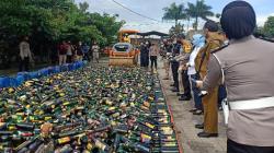 Belasan Kilo Sabu dan Puluhan Ribu Botol Miras Dimusnahkan di Polda Jabar <