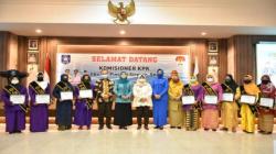 Hari Ibu, Melati Erzaldi Wisuda 150 Siswa Sekolah Perempuan di Babel<