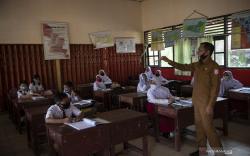 Januari Palembang Tatap Muka, Guru Punya Penyakit Dilarang Mengajar<