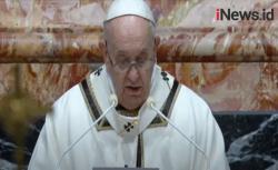 Video Paus Fransiskus Pimpin Misa Malam Natal di Vatikan