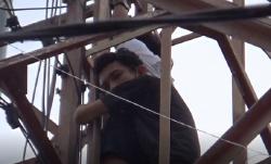 Depresi Kena PHK dan Dimarahi Orang Tua, Pemuda di Denpasar Panjat Tower Hendak Bunuh Diri