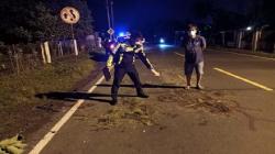 Dua Motor Suzuki Bertabrakan, Satu Pengendara Tewas di TKP