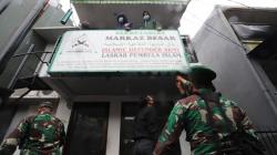 Atribut FPI Dibongkar Polisi dan TNI