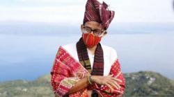 Tiba di Bandara Silangit, Sandiaga Uno Nikmati Sedapnya Mi Gomak