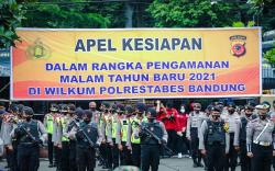 Ribuan Petugas Dikerahkan Amankan Malam Tahun Baru di Kota Bandung<