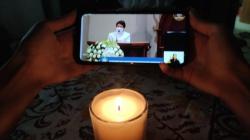 Warga Bandarlampung Pilih Ibadah Virtual di Rumah saat Malam Tahun Baru