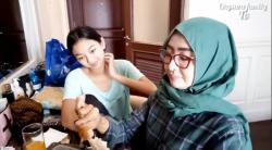 Glenca Chysara Tak Pulang ke Rumah Seminggu Lebih, Ibunda Beri Kejutan di Lokasi Syuting Ikatan Cinta