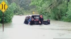 Prihatin Banjir-Longsor Tanjungpinang, Gubernur Isdianto Minta Warga Bersabar