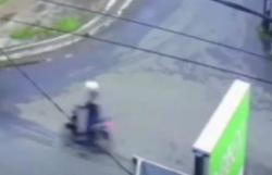 Video Rekaman CCTV Remaja di Tasikmalaya Dianiaya Geng Motor <