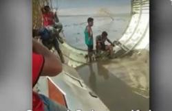 Tim Gabungan Berangkat ke Lokasi Penemuan Bangkai Pesawat Diduga AirAsia di Teluk Ranggau Kobar<