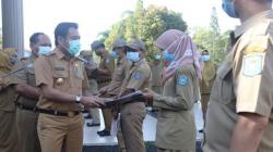 149 ASN Bangka Tengah Terima Tanda Kehormatan Satyalancana Karya Satya