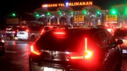 Puncak Arus Balik Libur Nataru Tadi Malam, Kendaraan Antre 1 Km di GT Palimanan