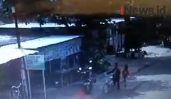 Rekaman CCTV Ibu Bawa Anak Curi Motor di Bekasi
