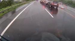 Detik-Detik Mobil Chacha Sherly Kecelakaan Beruntun di Tol Semarang-Solo