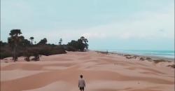 Terpikat Keindahan Oetune Beach, Unik Ada Perpaduan Padang Pasir dan Pantai