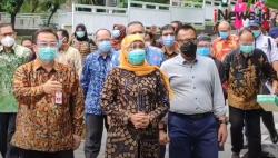 Video Hasil Tracing Khofifah, 8 Kepala Dinas Pemprov Jatim Positif Covid-19