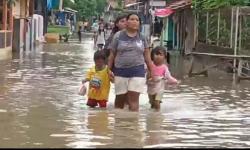 Tanggul Jebol, Tiga Desa di Indramayu Diterjang Banjir<