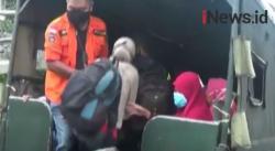 Video Aktivitas Gunung Merapi Meningkat, Ratusan Warga Magelang Kembali Dievakuasi