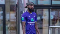 Proses Transfer Dipersulit, Pemain Royal Antwerp Datang Latihan Pakai Jersey Tim Lawan