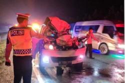 Lagi, Daihatsu Luxio Tabrak Belakang di Tol Cipali 1 Tewas 3 Luka-Luka<
